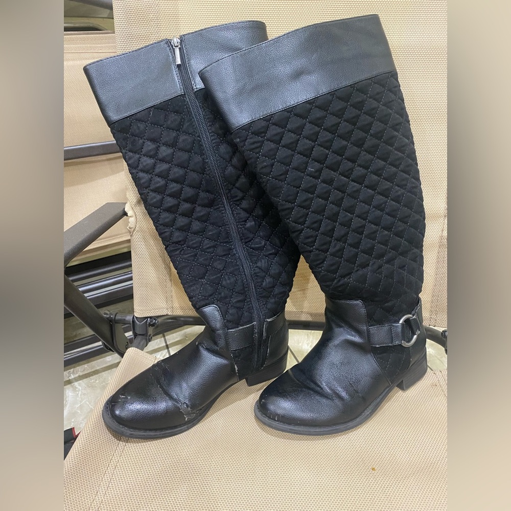 Torrid Black knee boots 7W